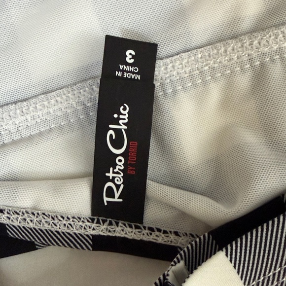 Black and White Checkered swimsuit - Picture 5 of 6